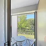 Avec Terrasse, Parking Gratuit Et Animaux Acceptés, Proche Des Thermes à - Fr-1-451-89 Appartement